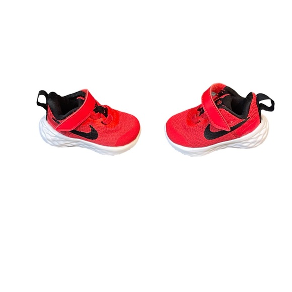 Nike Revolution Baby Sneaker Size 2 - Picture 3 of 6